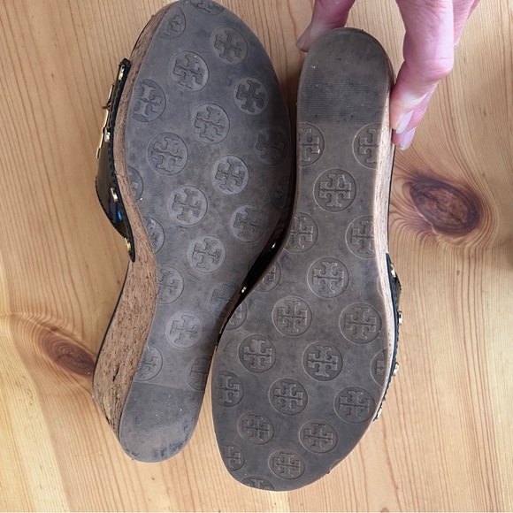 Tory Burch Patti Wedge (black patent leather) Size 9 - Picture 15 of 15